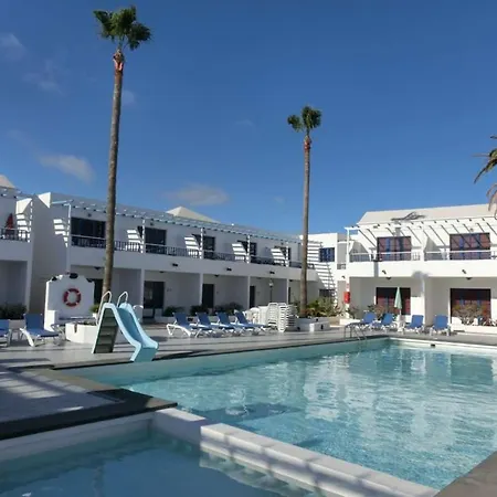Puerto Del Carmen Sleeps 3 Pool Wifi Apartmán Puerto del Carmen (Lanzarote)