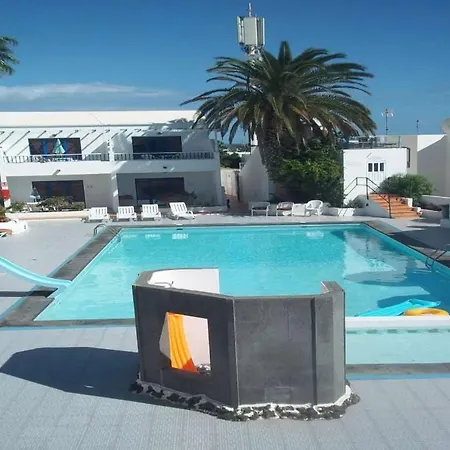 Puerto Del Carmen Sleeps 3 Pool Wifi * Пуэрто дель Кармен